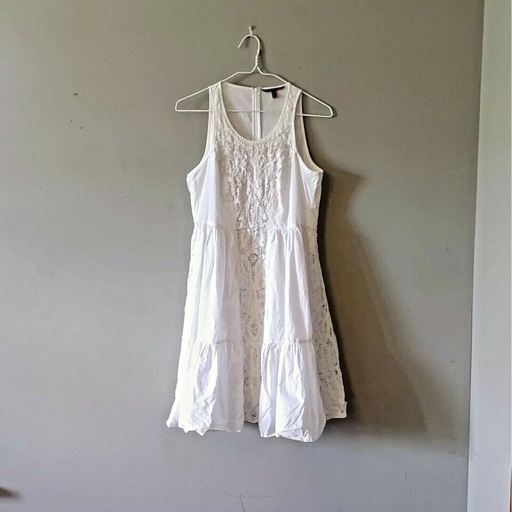 Victoria's Secret Women's White Crochet Dress Size 4 Sleeveless Lined Zip Back